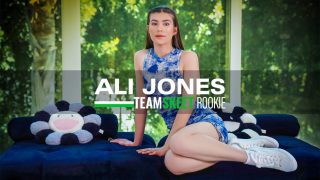 [ShesNew] Ali Jones (Newcomer Ali Jones Loves Step-Daddy Porn and Bondage / 04.06.2025)