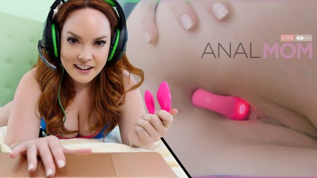 [AnalMom] Summer Hart (Guess Who’s Camming / 05.22.2023)